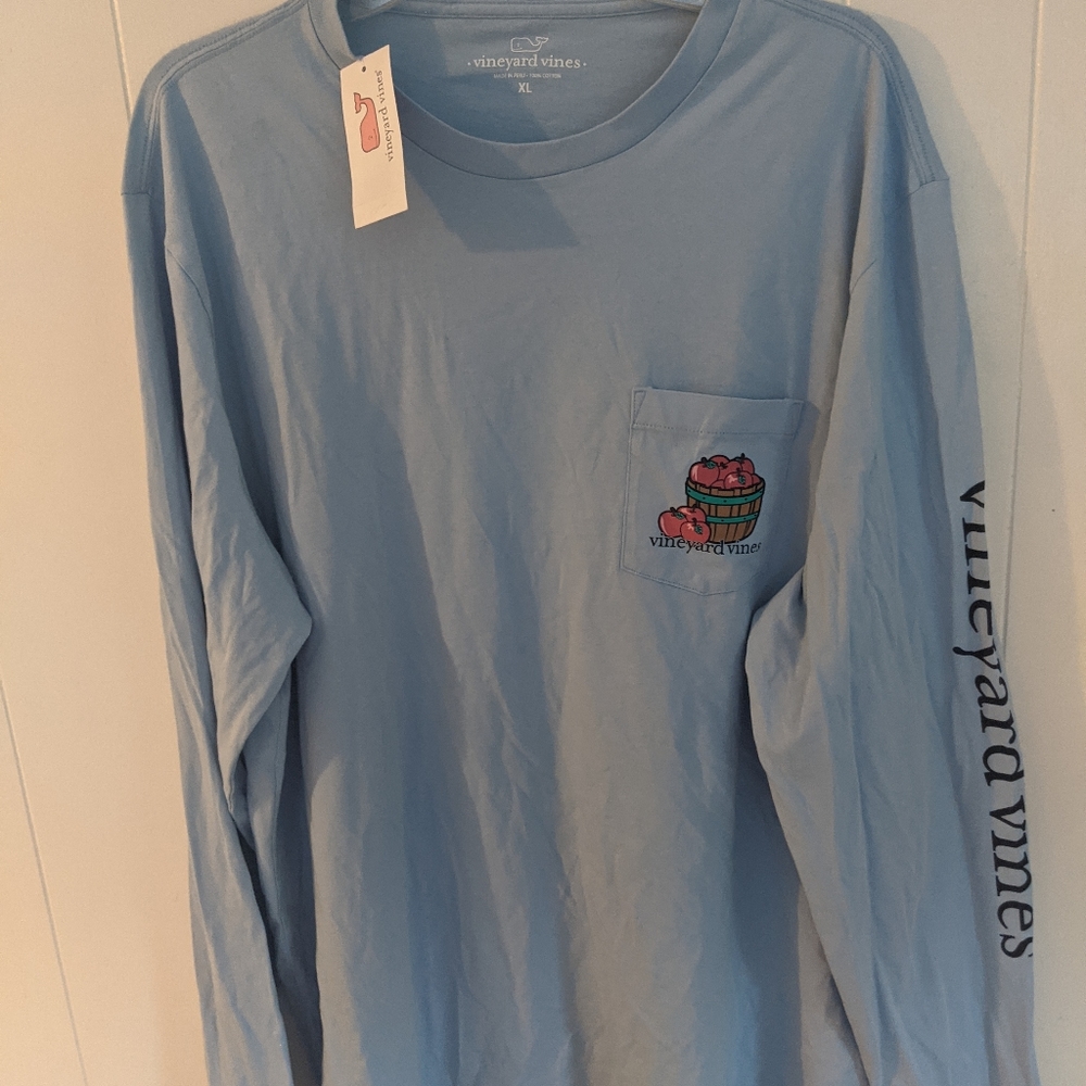 Vineyard Vines men's shirt
